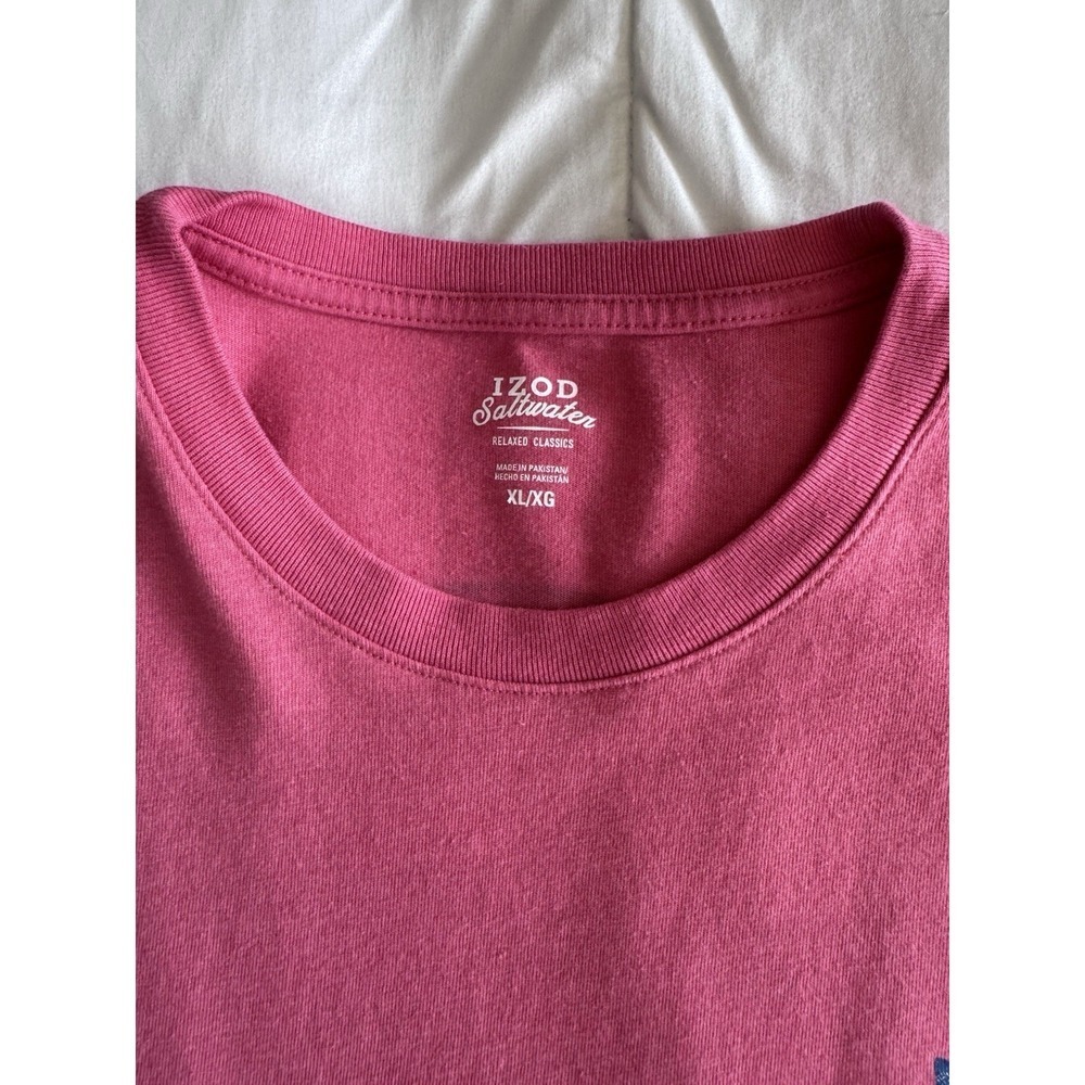 Izod Saltwater Size XL Pink T Shirt Graphic Design Beach Palm Tree Island EUC - Picture 5 of 8